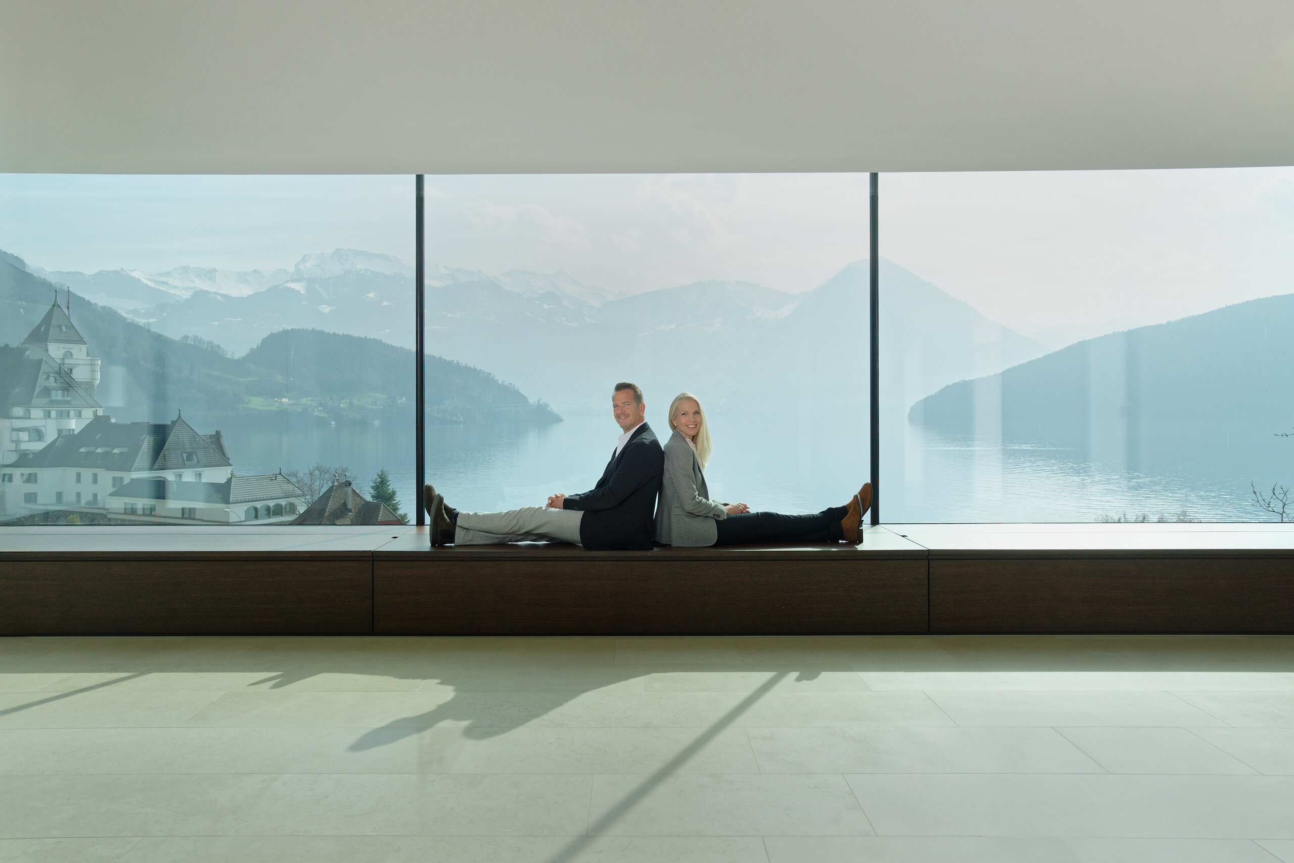 Chantal Herzog und André Laubach mit Blick über den Vierwaldstättersee