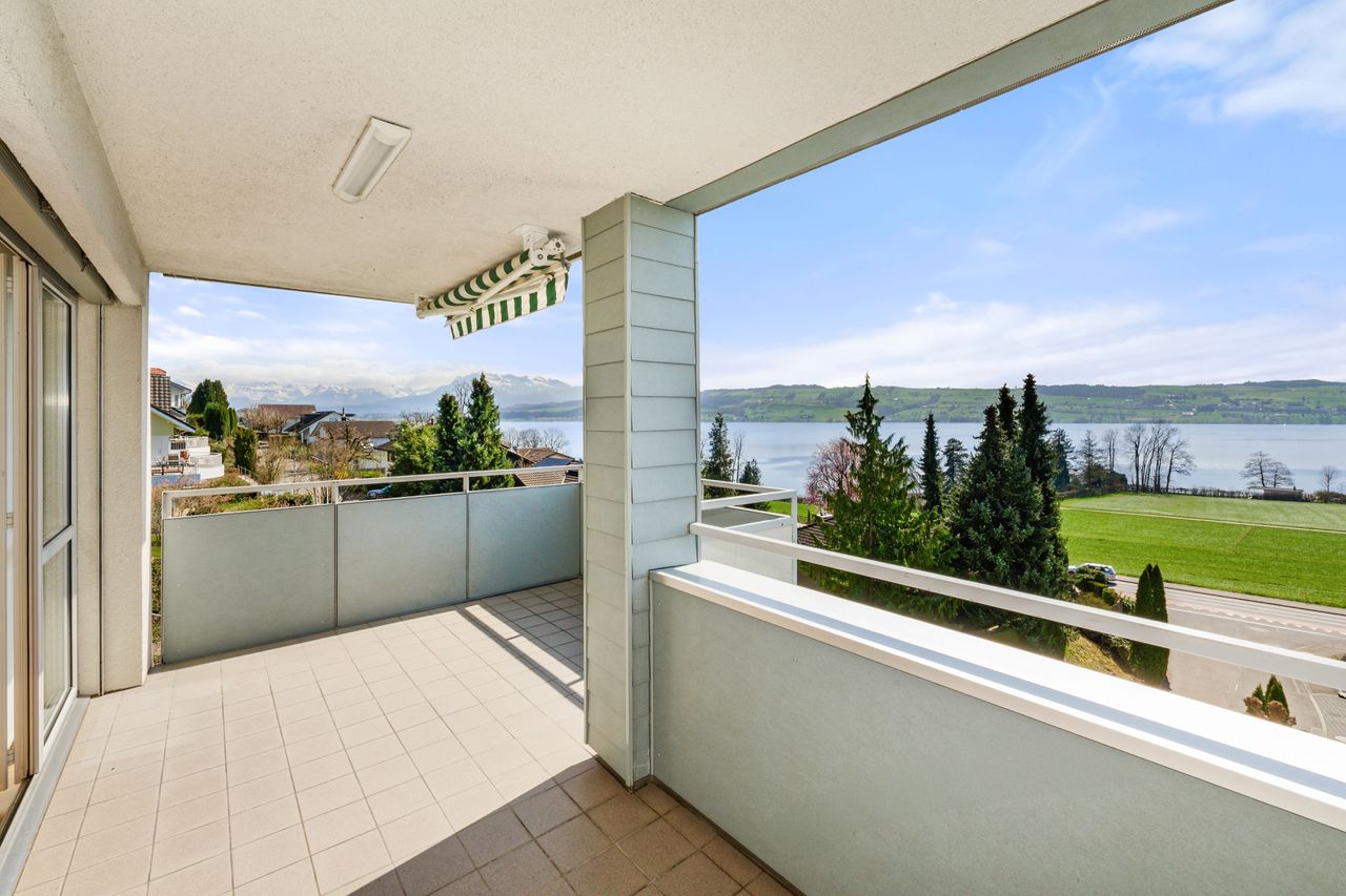 Balkon OG