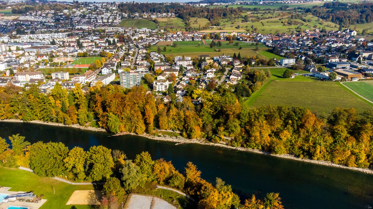 Quartier direkt an der Reuss gelegen